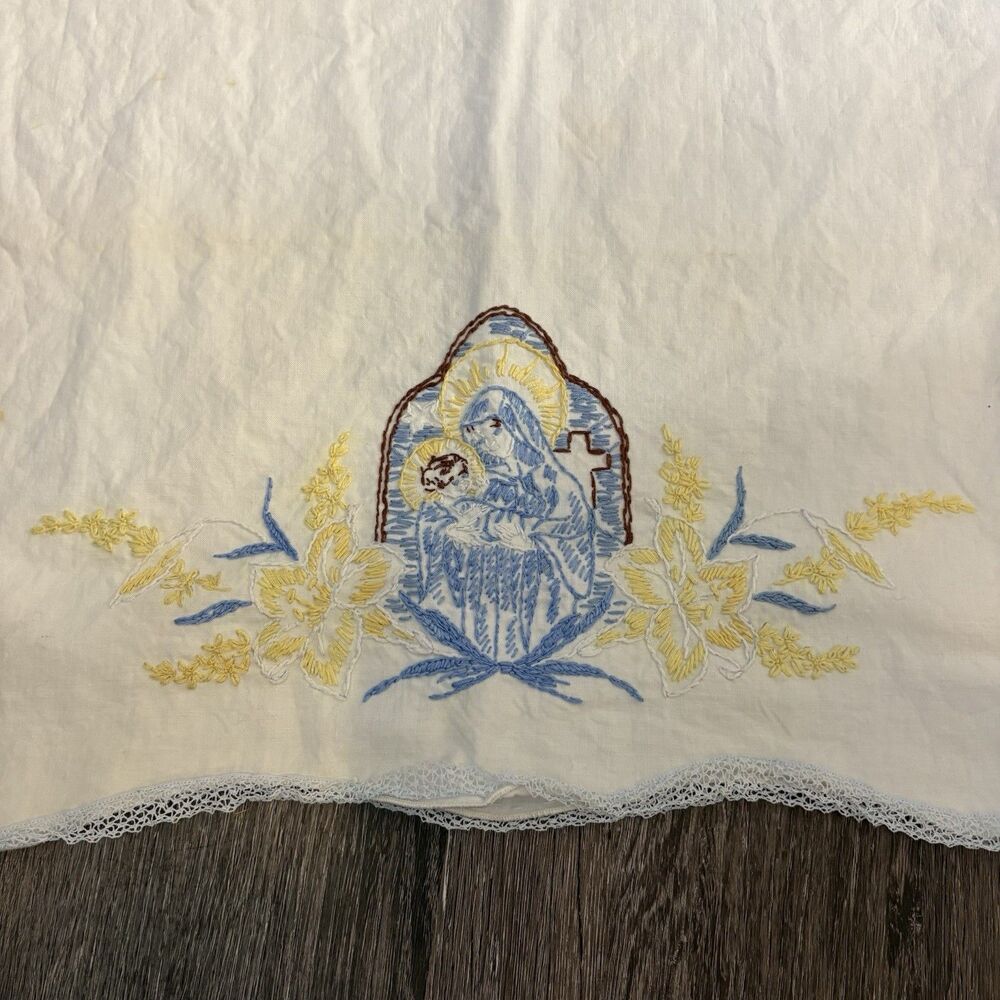 Embroidered Pillowcases Vintage (2) Madonna And Child Religious White